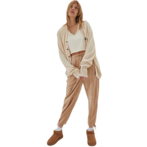 Urban Outfitters Tan Velour Joggers Size XS Cozy Comfy - Picture 1 of 11